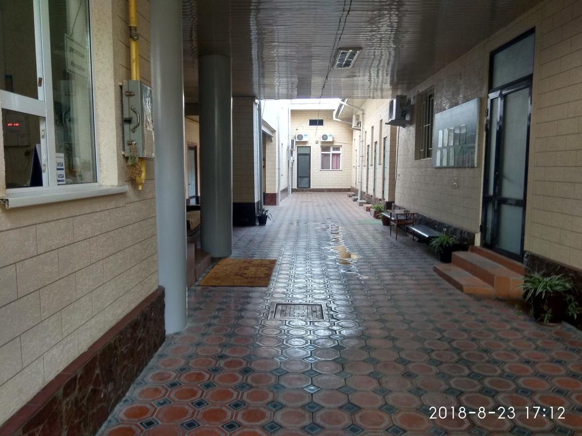 Safar Hotel Ташкент Экстерьер фото